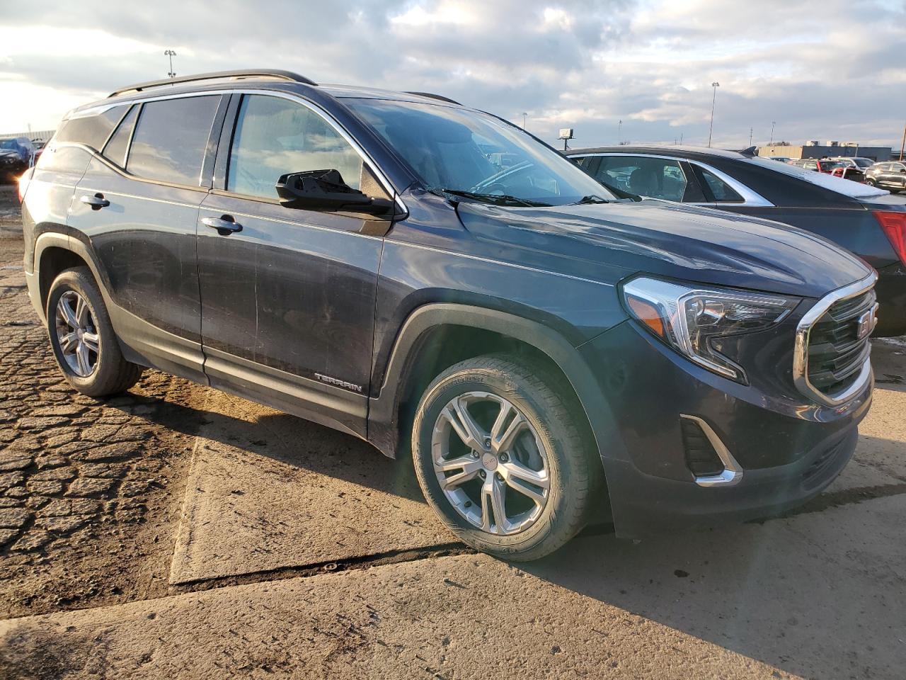 2019 GMC Terrain - Image 4
