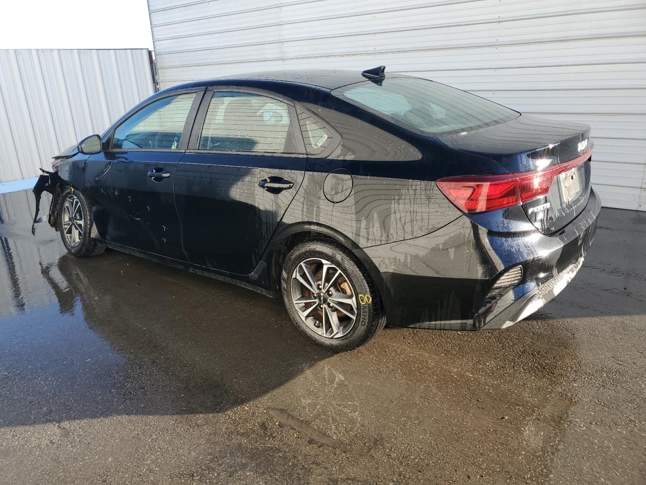 2023 Kia Forte - Image 2