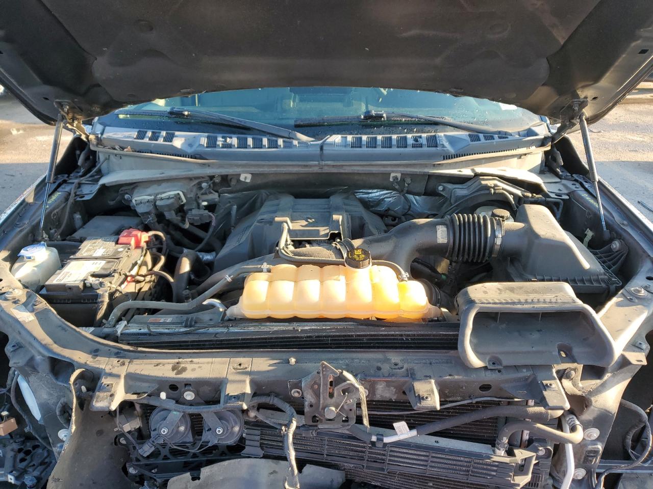2016 Ford F-150 - Image 11