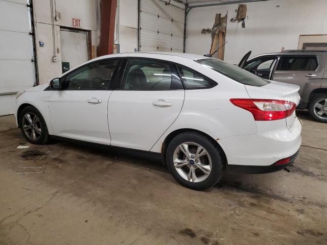 Sedans FORD FOCUS 2013 White