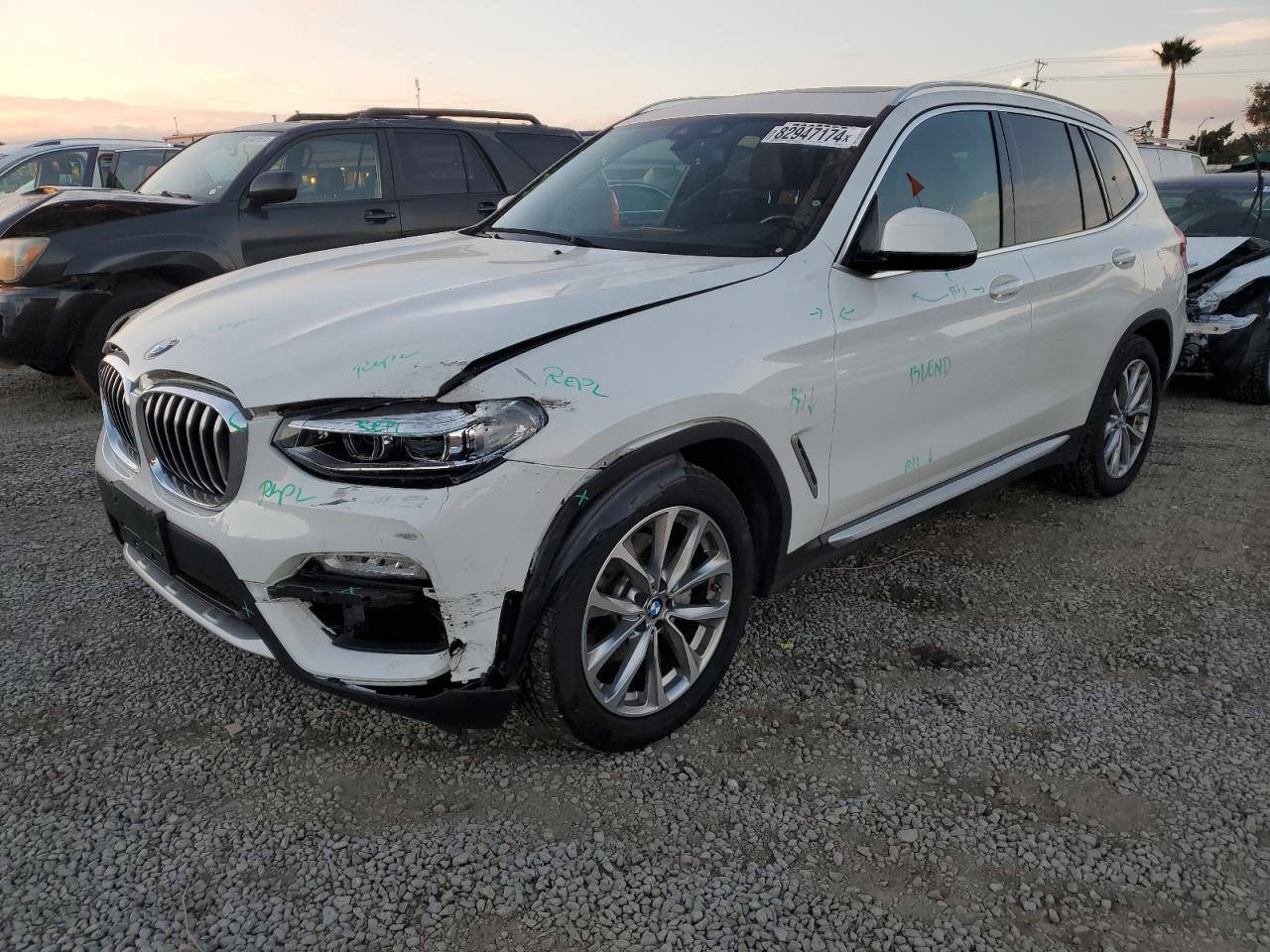 VIN 5UXTR9C58KLR07416 2019 BMW X3 no.1