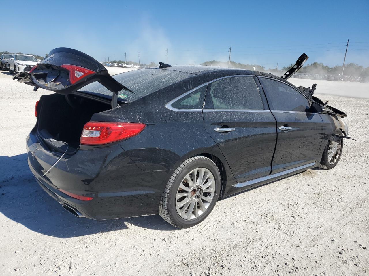 2015 Hyundai Sonata - Image 3