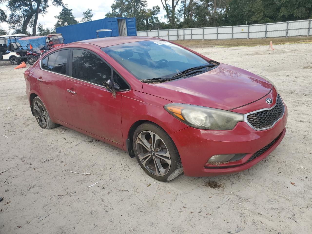 VIN KNAFX4A87G5526783 2016 KIA FORTE no.4