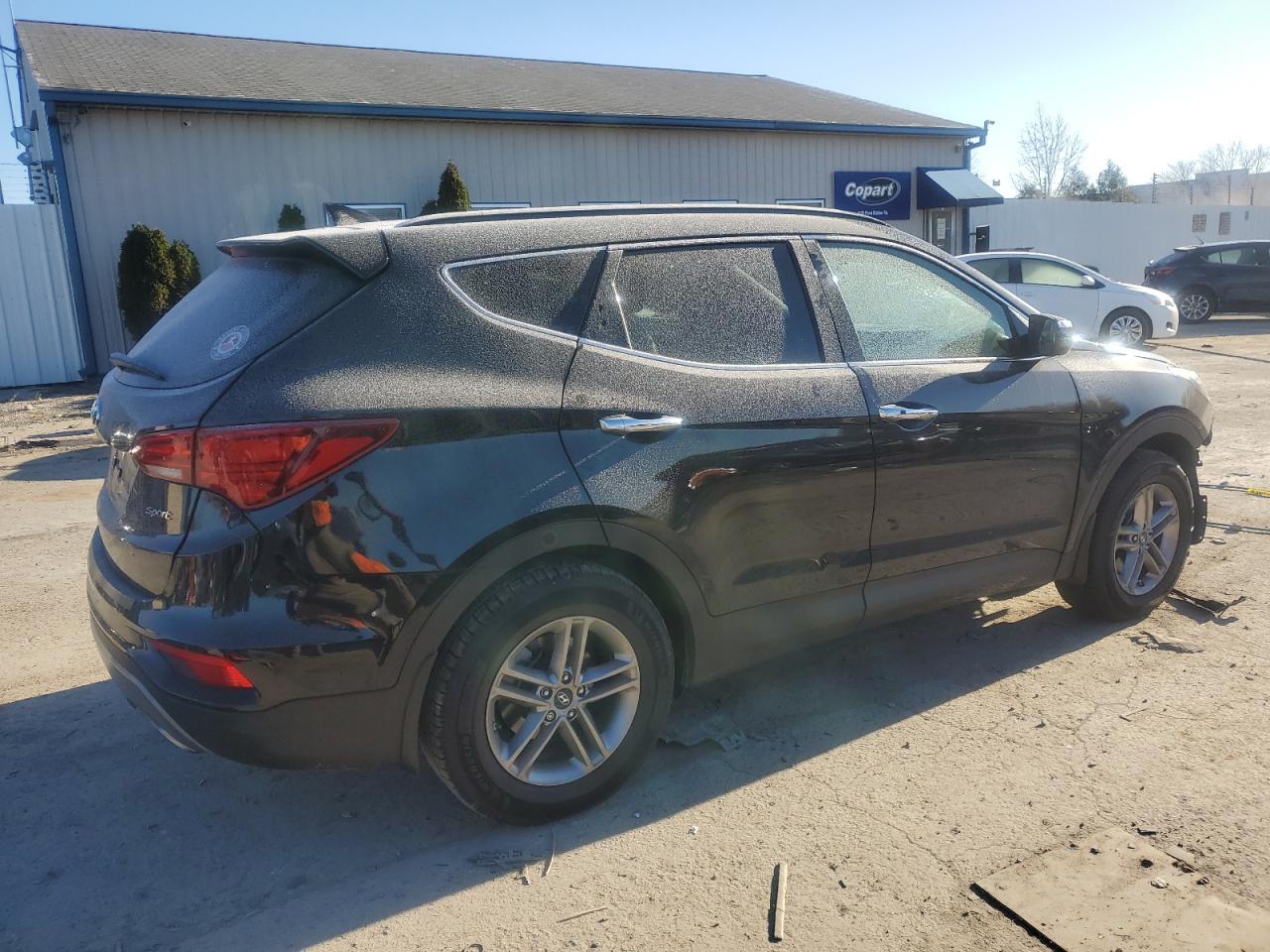 2018 Hyundai Santa Fe - Image 3