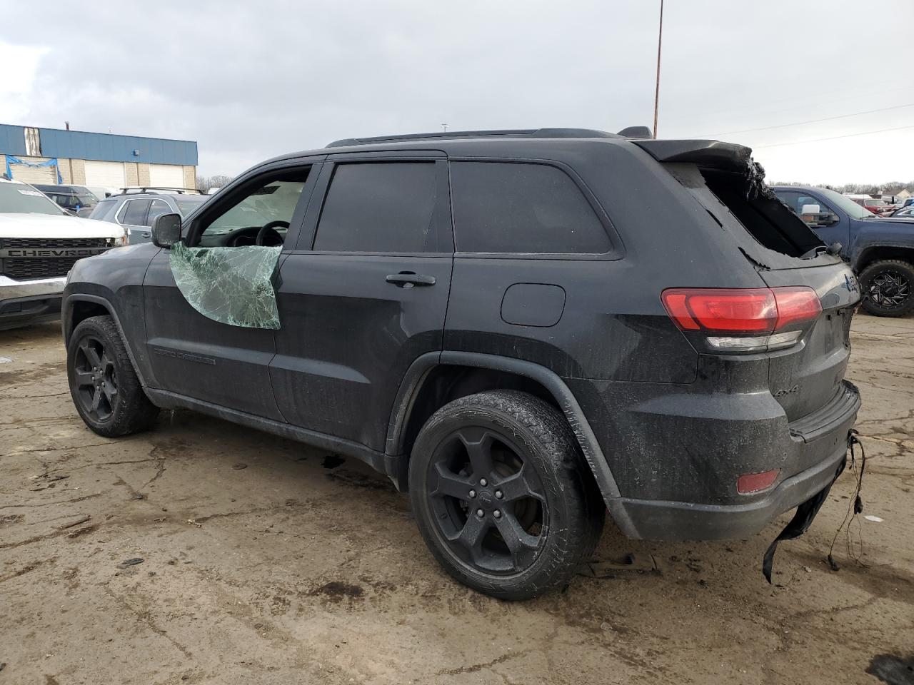 2019 Jeep Grand Cherokee - Image 2