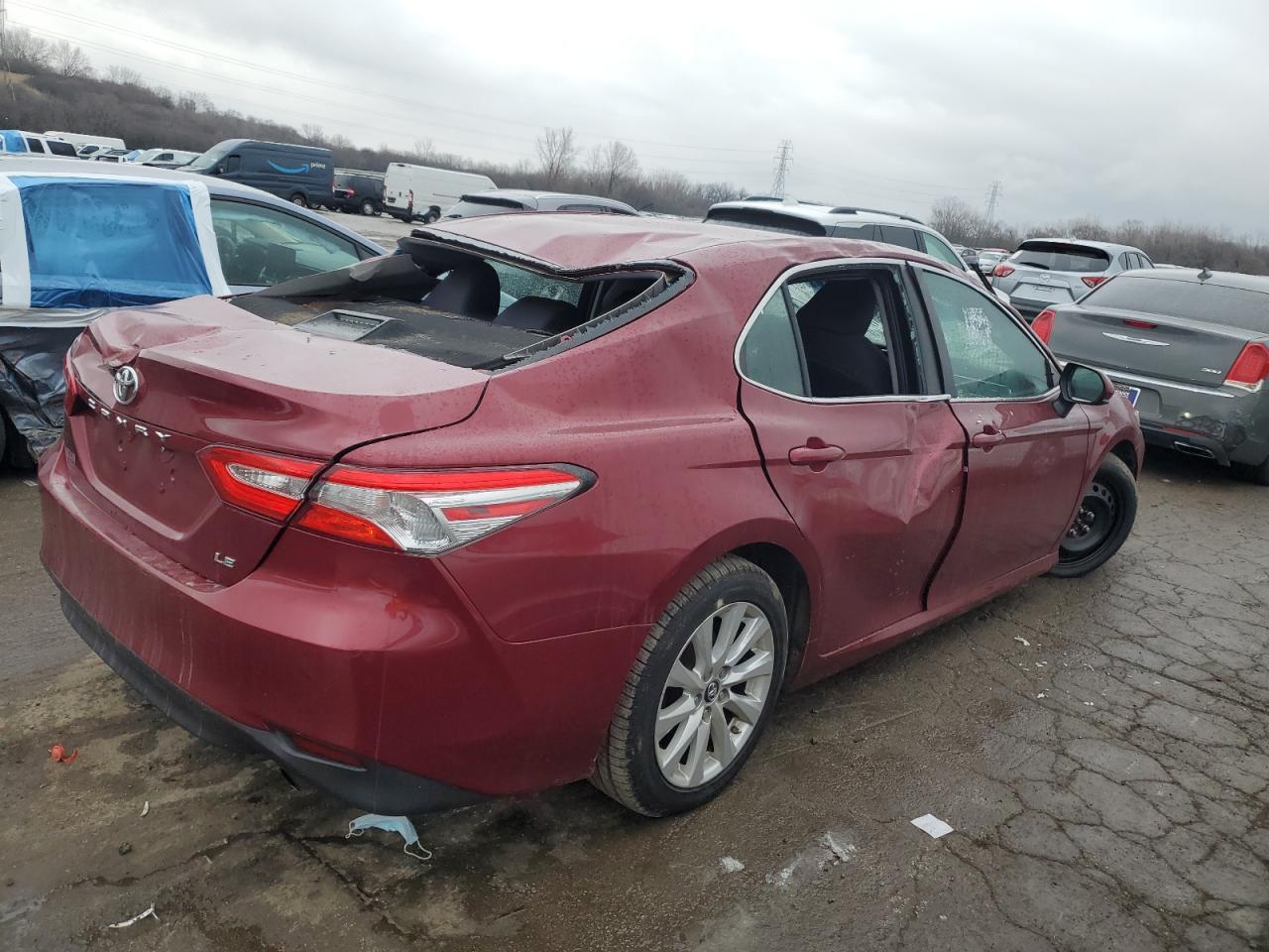 VIN 4T1B11HKXJU521721 2018 TOYOTA CAMRY no.3