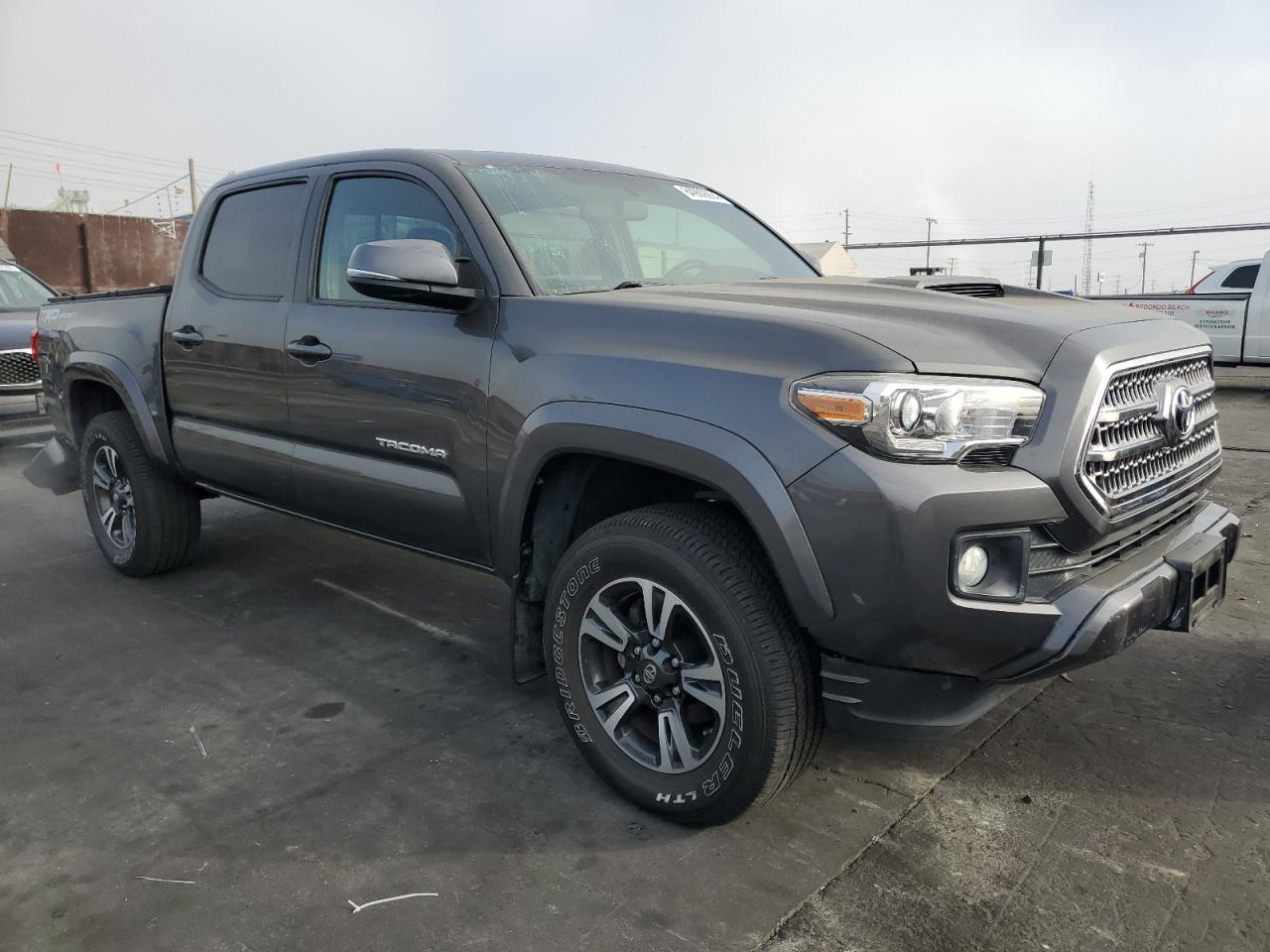 VIN 3TMAZ5CN2GM011619 2016 TOYOTA TACOMA no.4