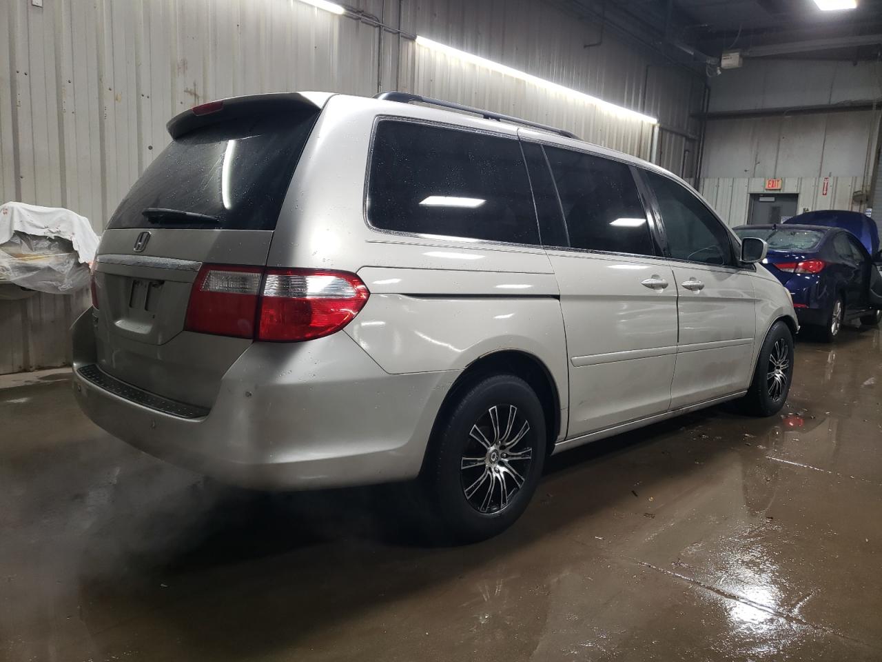 2006 Honda Odyssey - Image 3