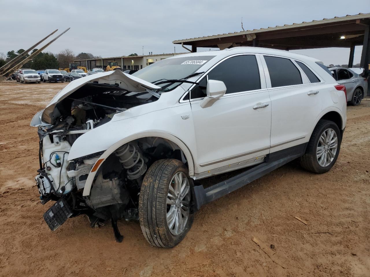 2017 Cadillac Xt5 Premium Luxury for Sale in Tanner, AL - Front End