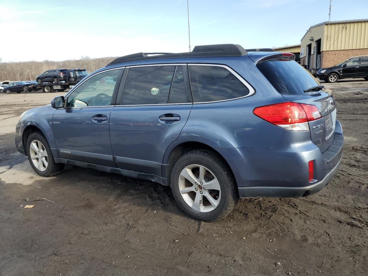 2013 Subaru Outback - Image 2
