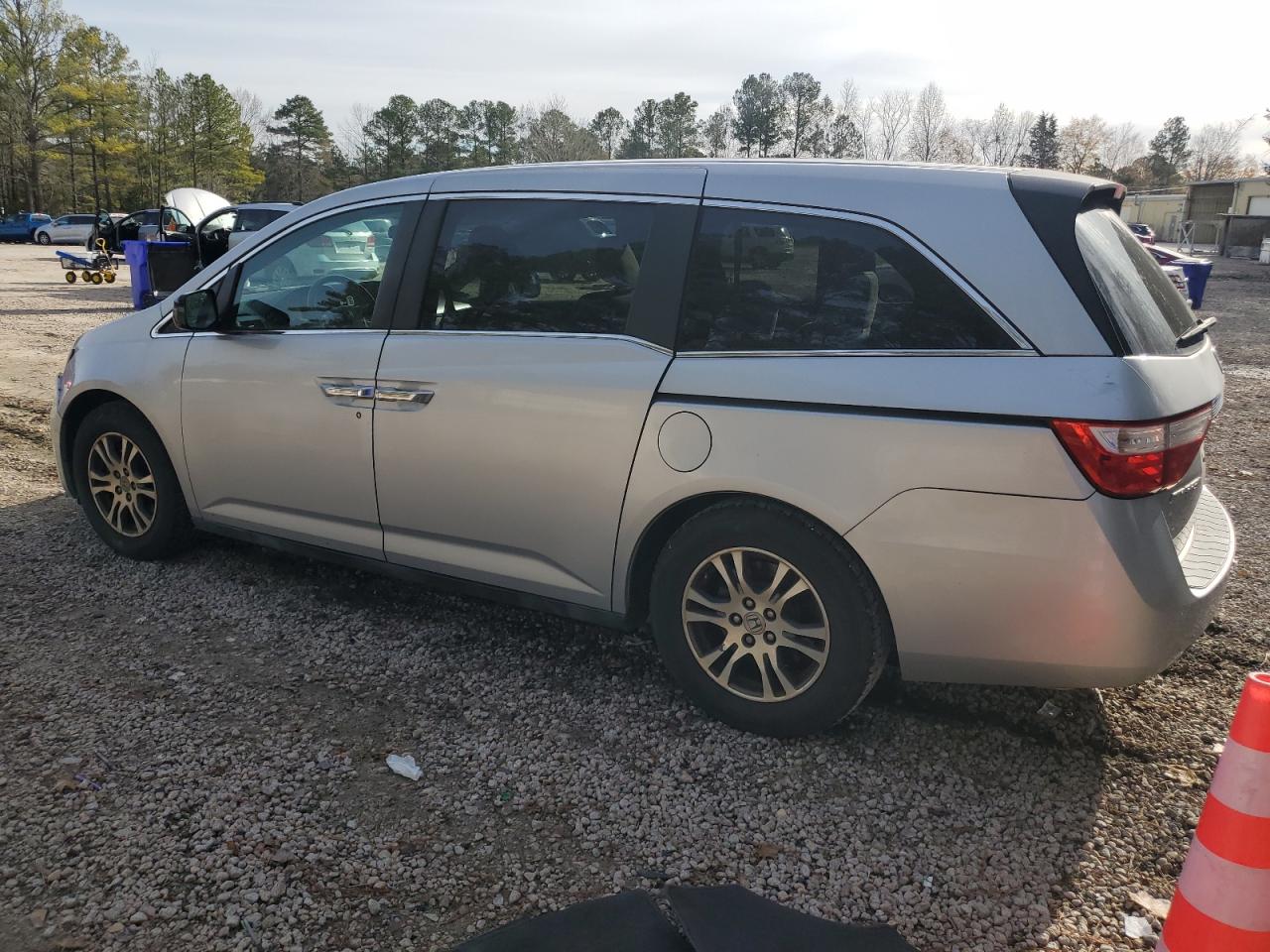 2013 Honda Odyssey - Image 2
