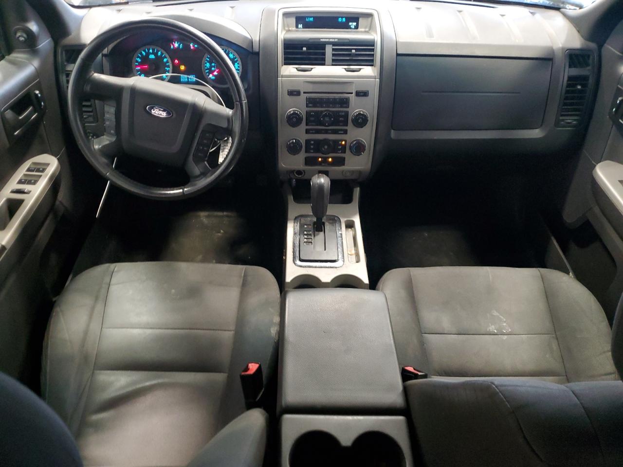 2010 Ford Escape - Image 8