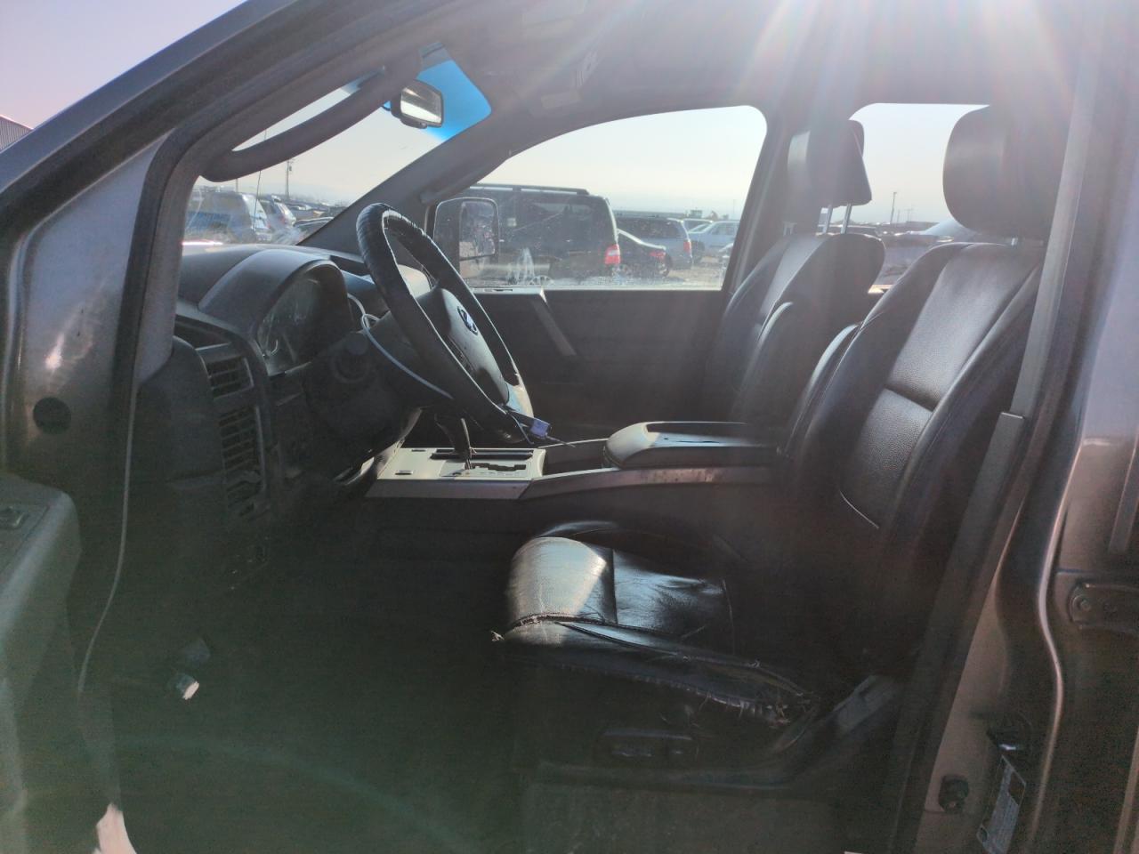 2006 Nissan Titan - Image 7