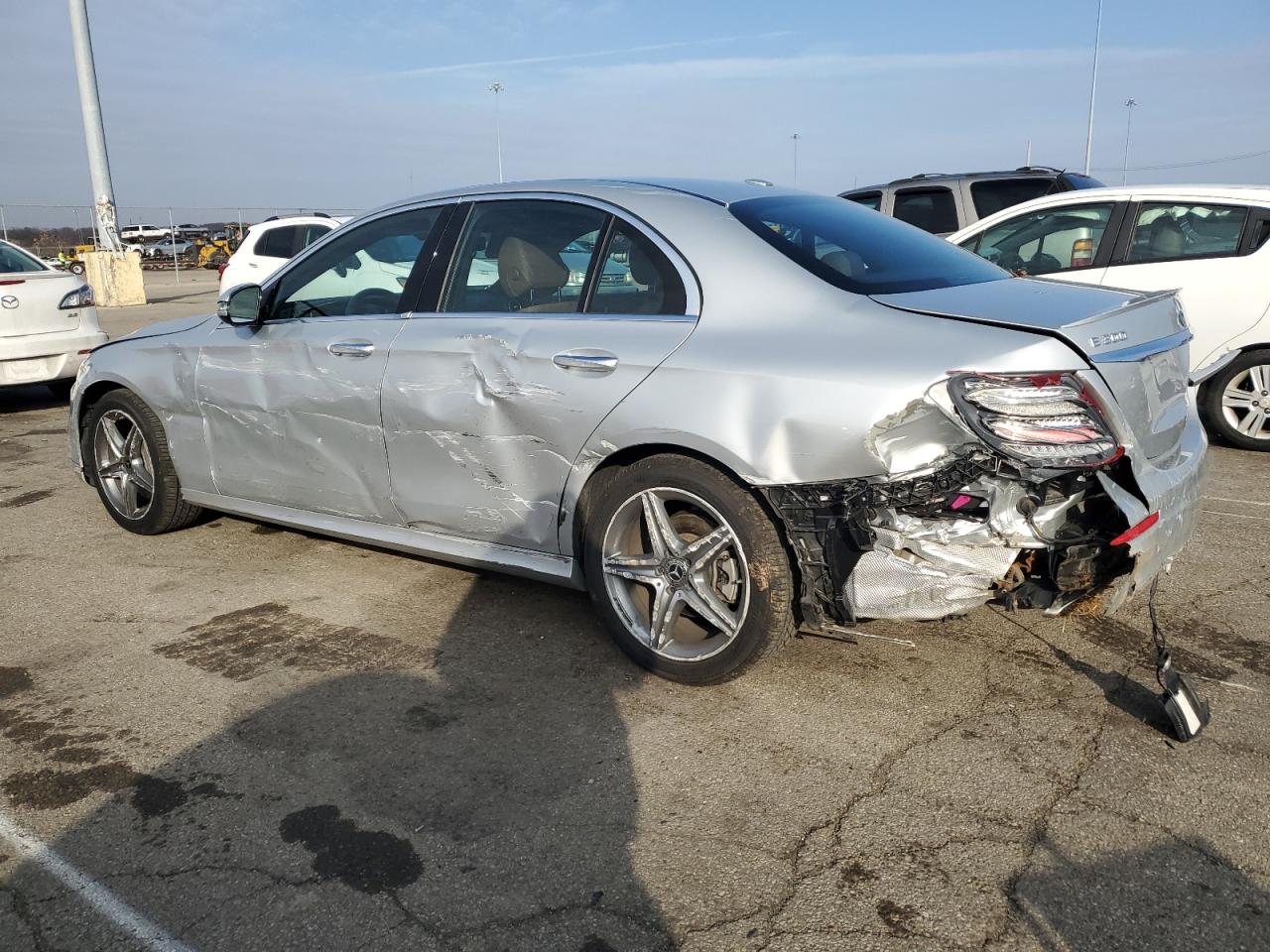 VIN WDDZF4KBXJA478889 2018 MERCEDES-BENZ E-CLASS no.2