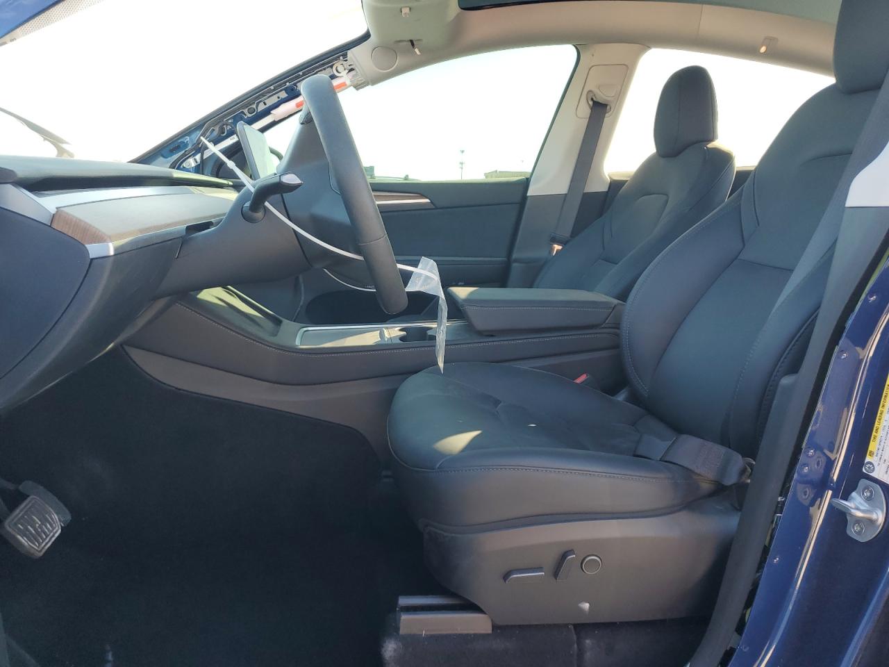 2023 Tesla Model Y VIN: 7SAYGDEE2PF888520 Lot: 80827634