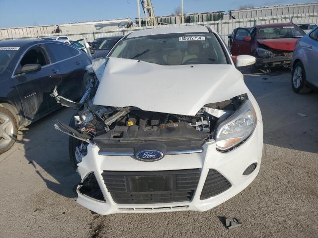 Седани FORD FOCUS 2014 Білий