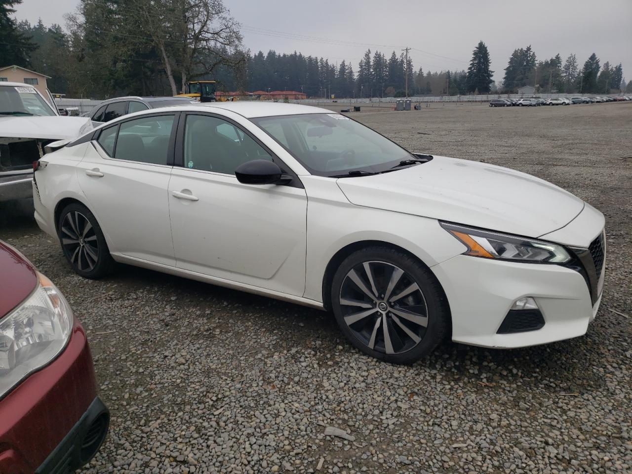 2020 Nissan Altima - Image 4
