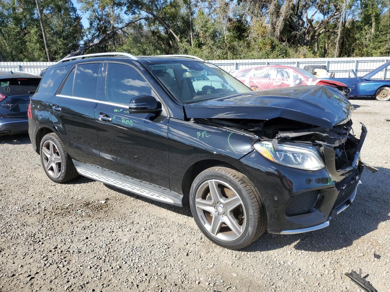 VIN 4JGDA5GB3GA647480 2016 MERCEDES-BENZ GLE-CLASS no.4