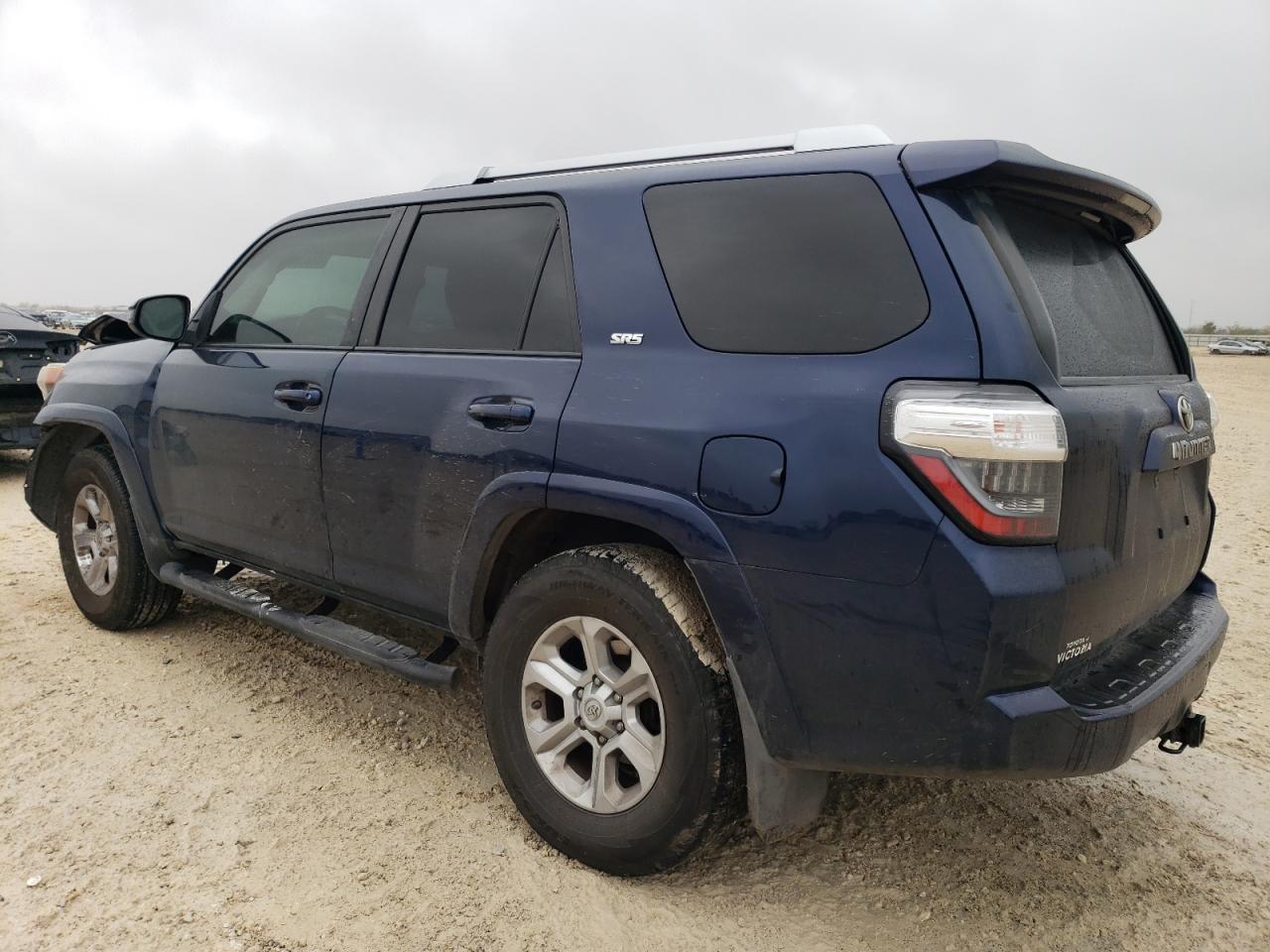 VIN JTEZU5JR2H5157660 2017 TOYOTA 4RUNNER no.2