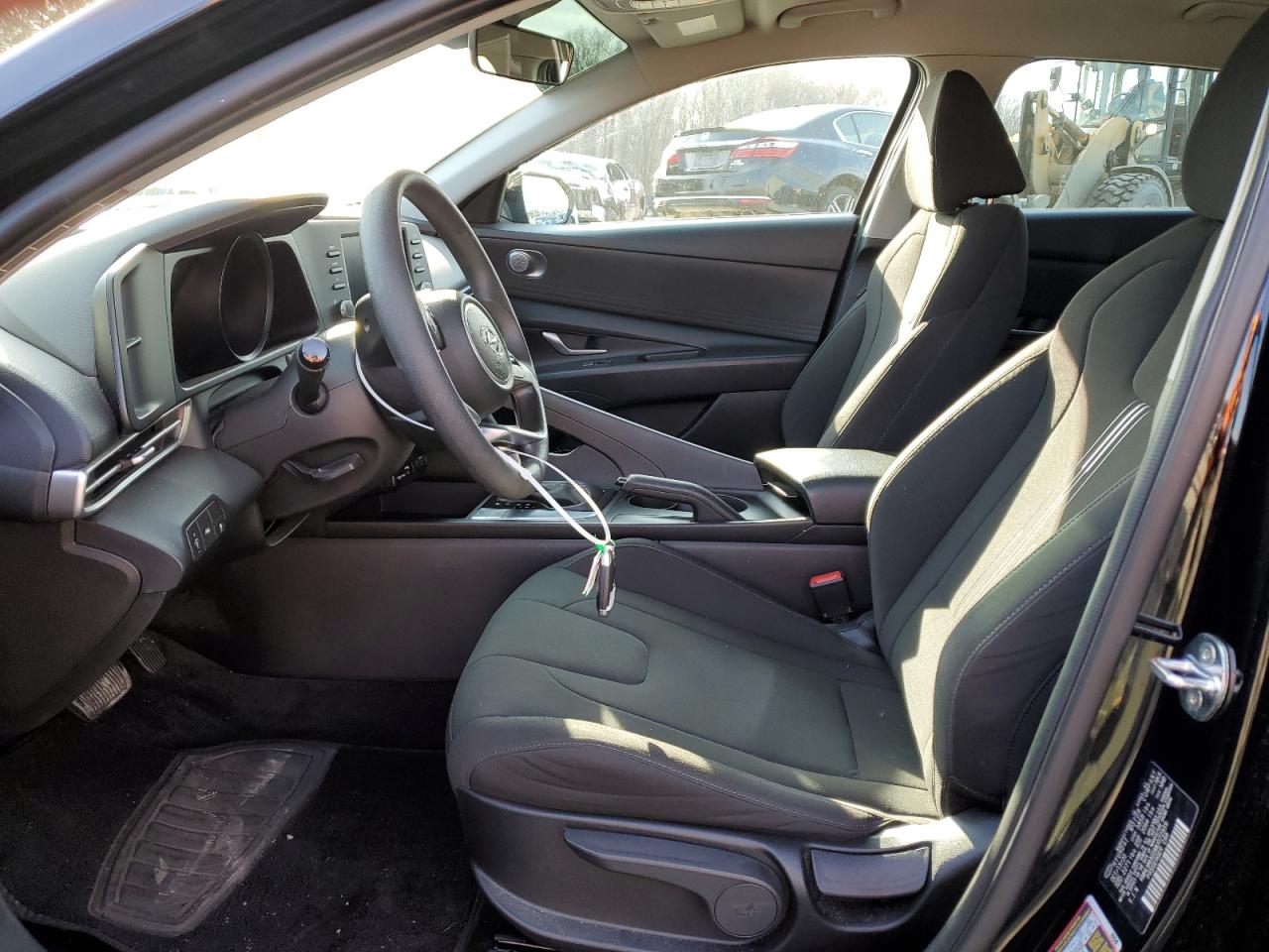 2021 Hyundai Elantra - Image 7