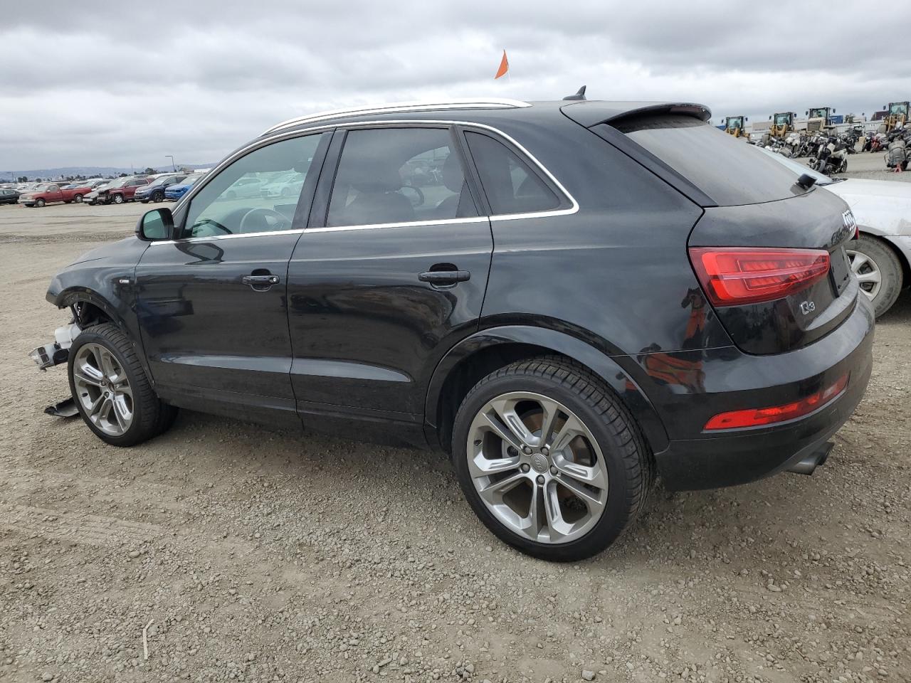 VIN WA1JCCFS9JR016212 2018 AUDI Q3 no.2