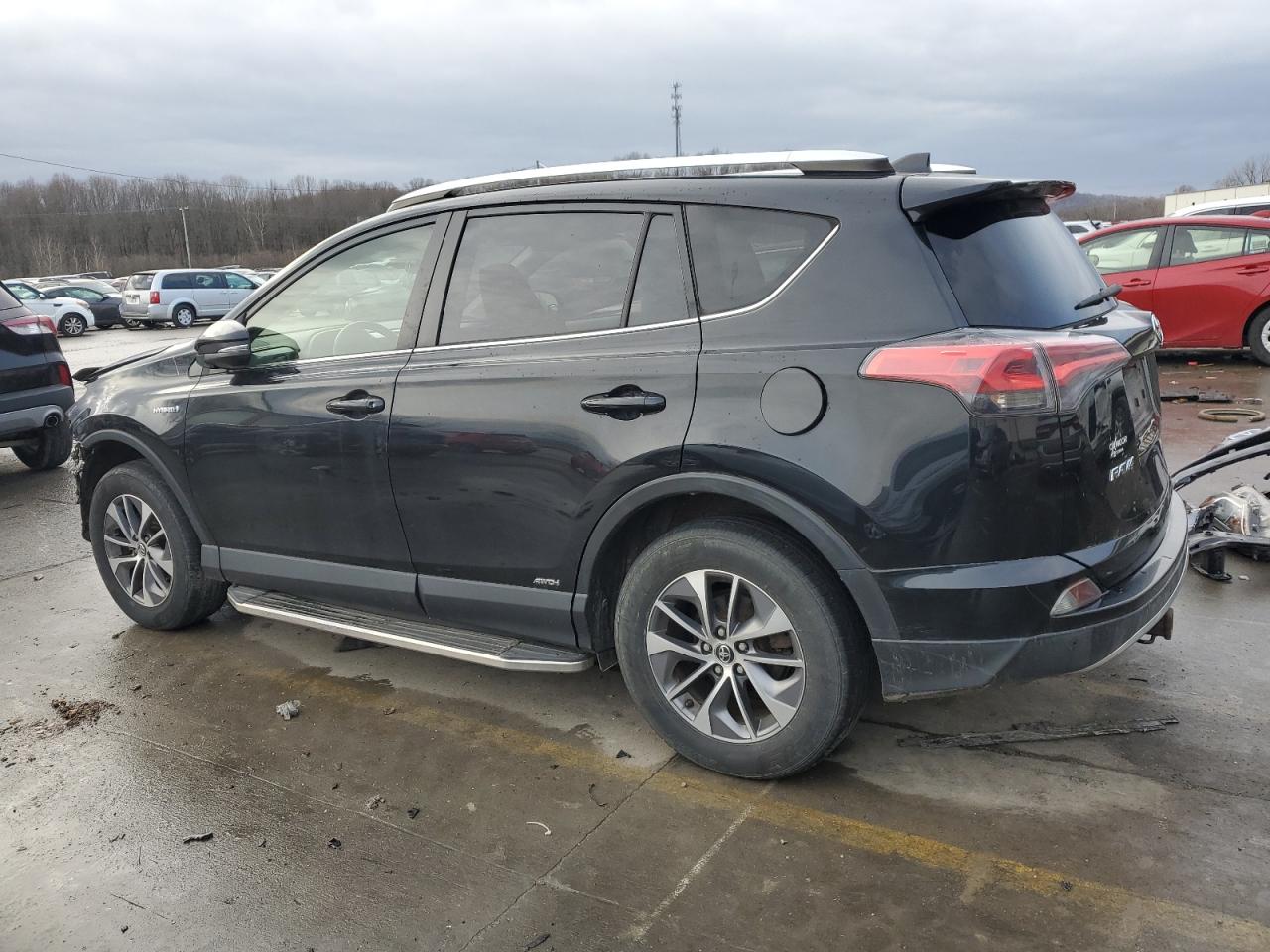 2016 Toyota RAV 4 - Image 2