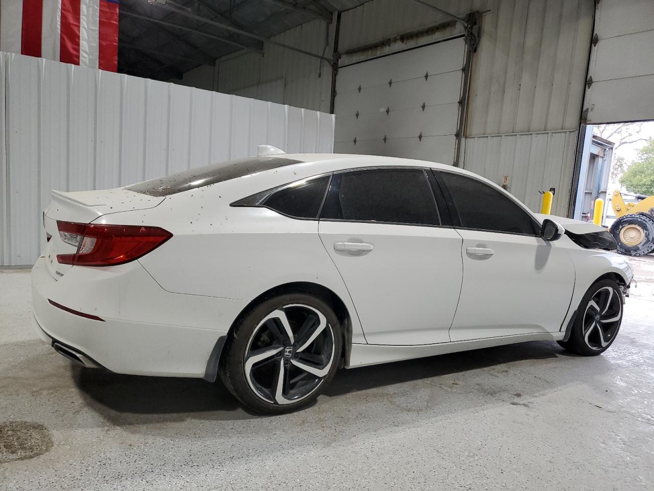 VIN 1HGCV1F30KA134138 2019 HONDA ACCORD no.3