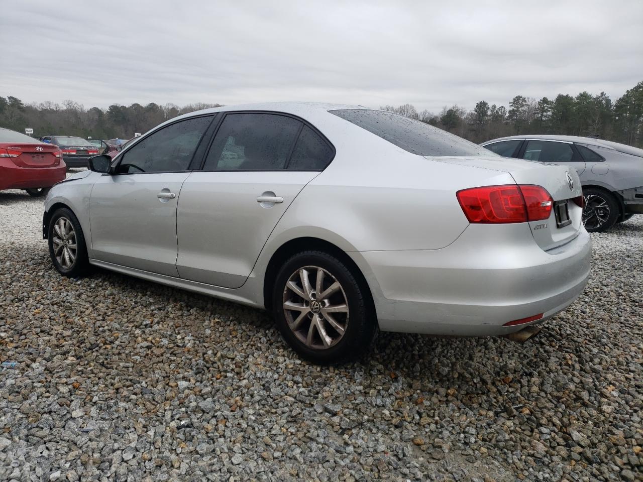 2014 Volkswagen Jetta - Image 2