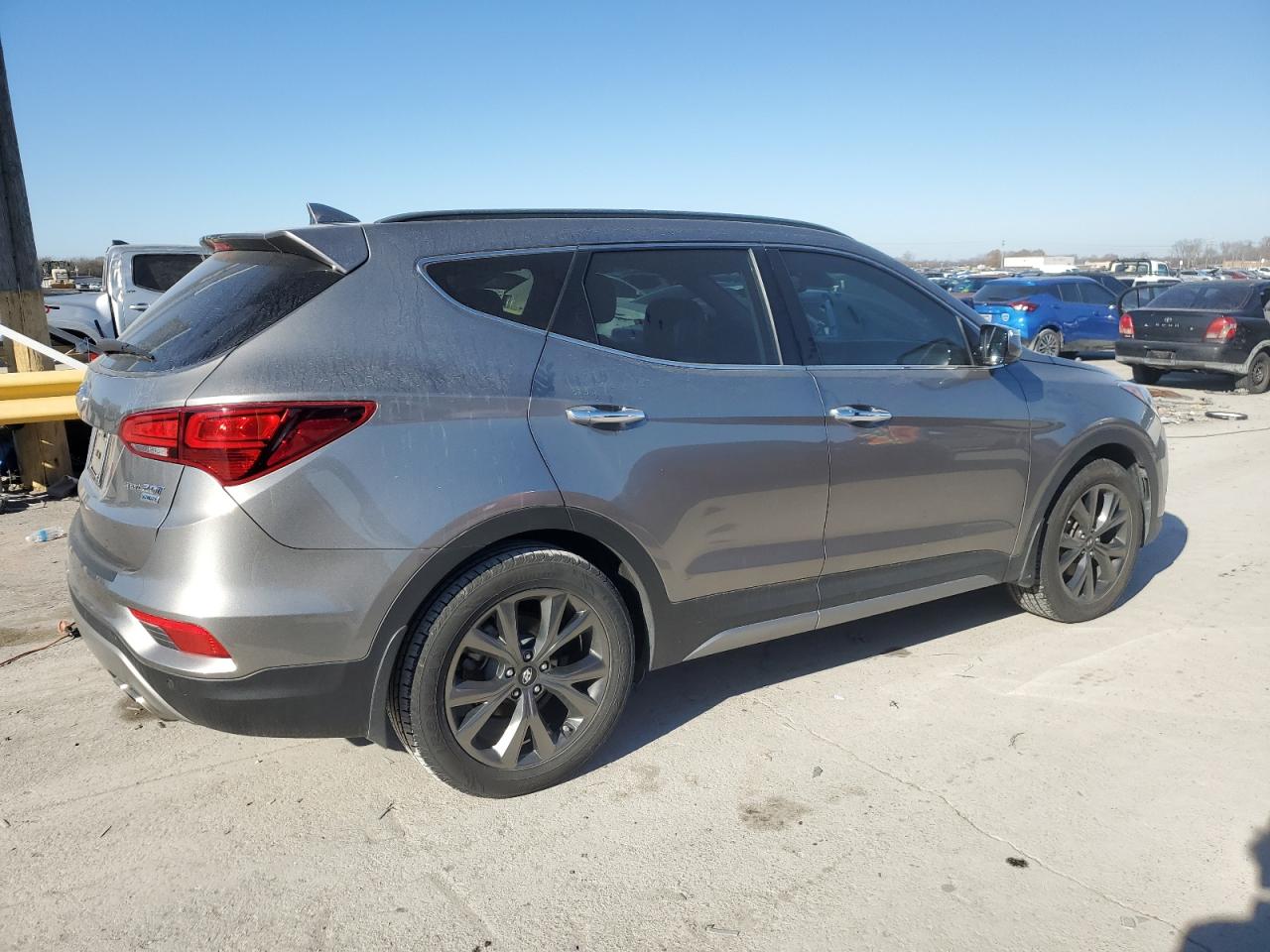 2017 Hyundai Santa Fe - Image 3