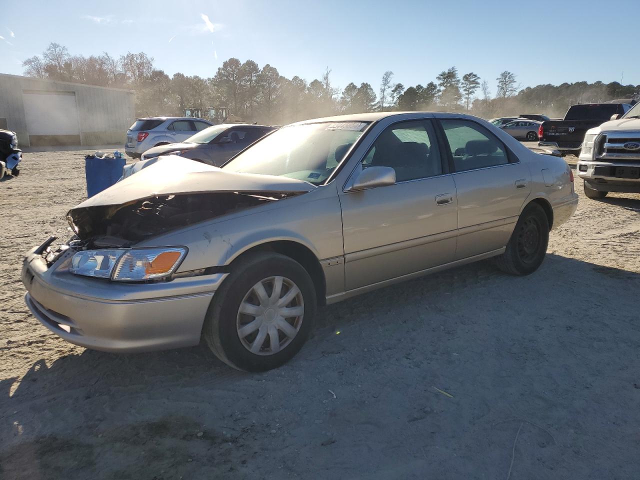 Hampton, VA에서 판매 중인 2000 Toyota Camry Ce - Front End