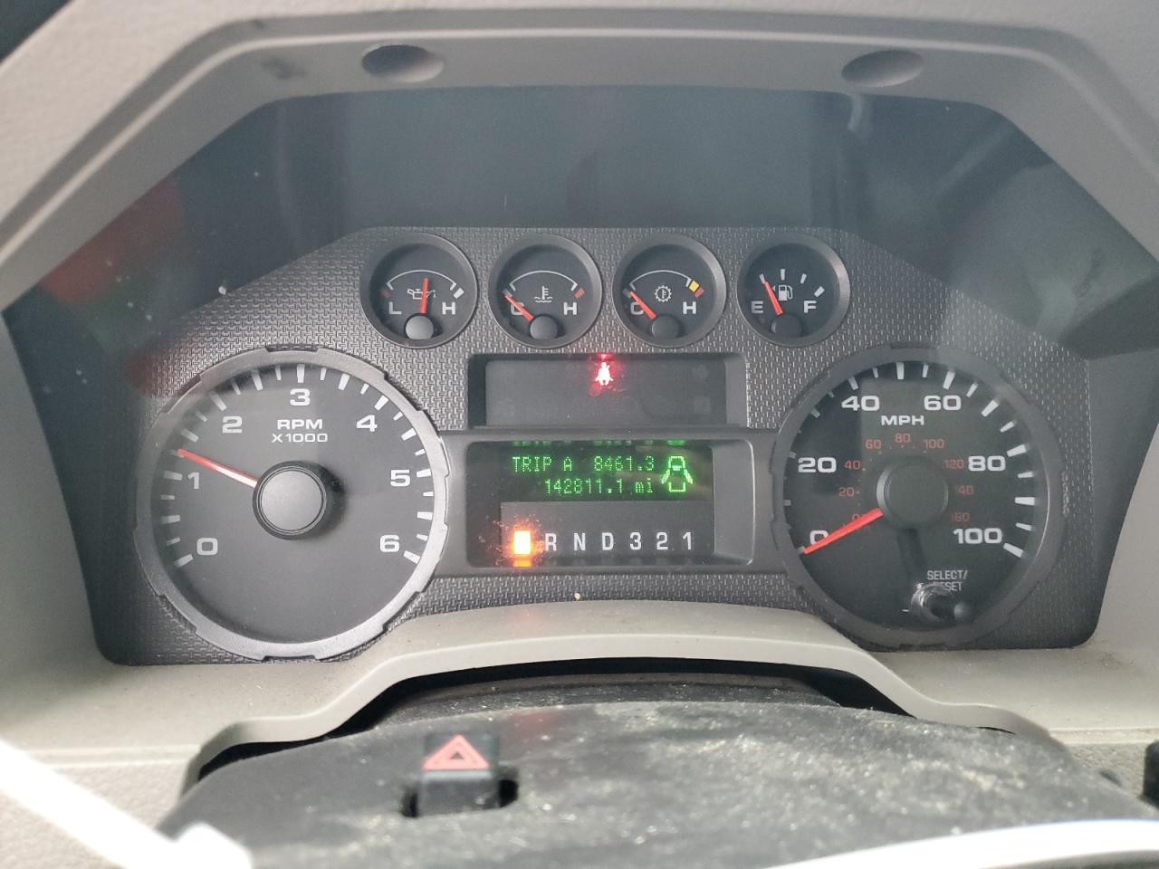2009 Ford F250 - Image 9