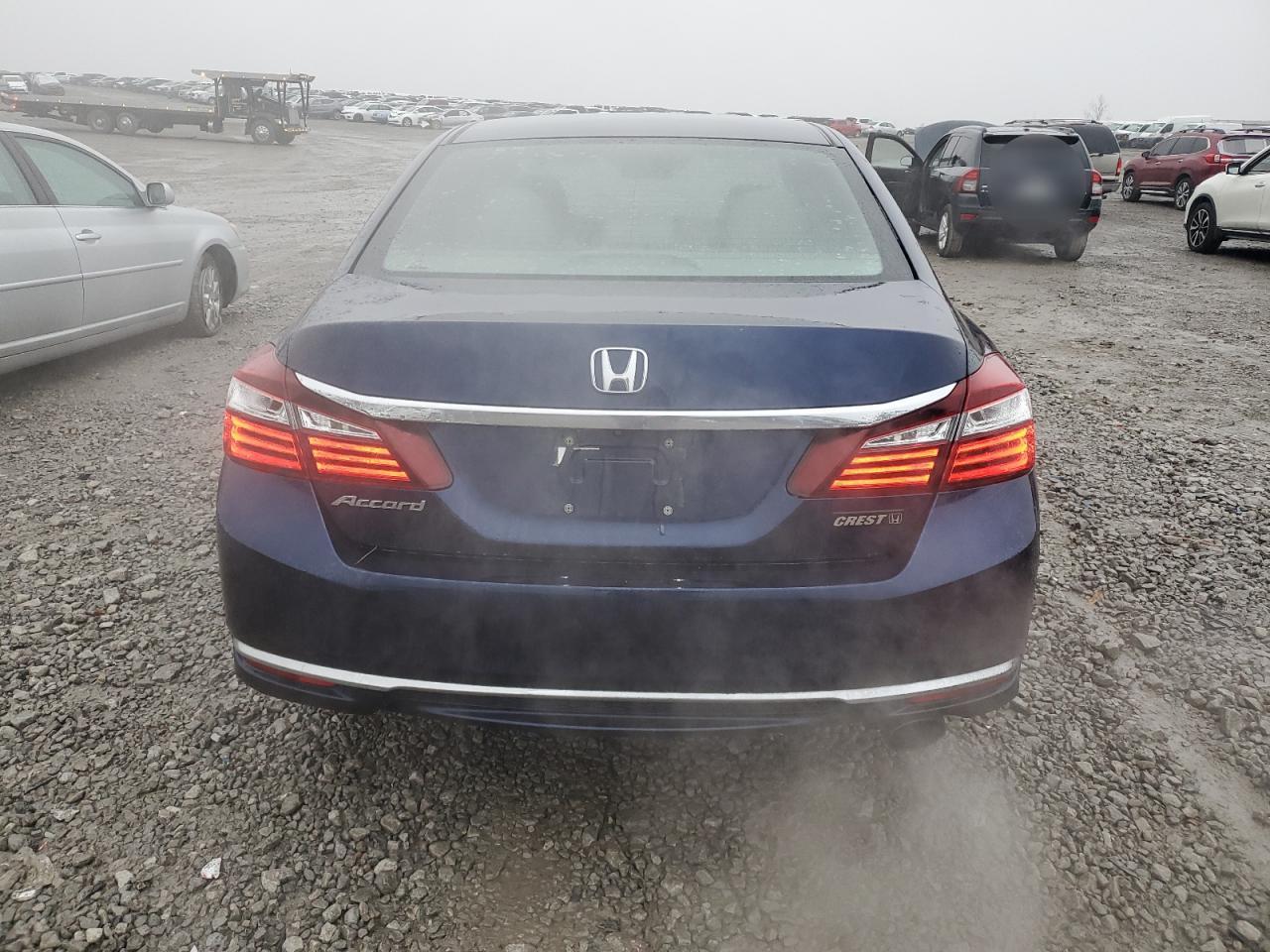 VIN 1HGCR2F45GA030061 2016 HONDA ACCORD no.6