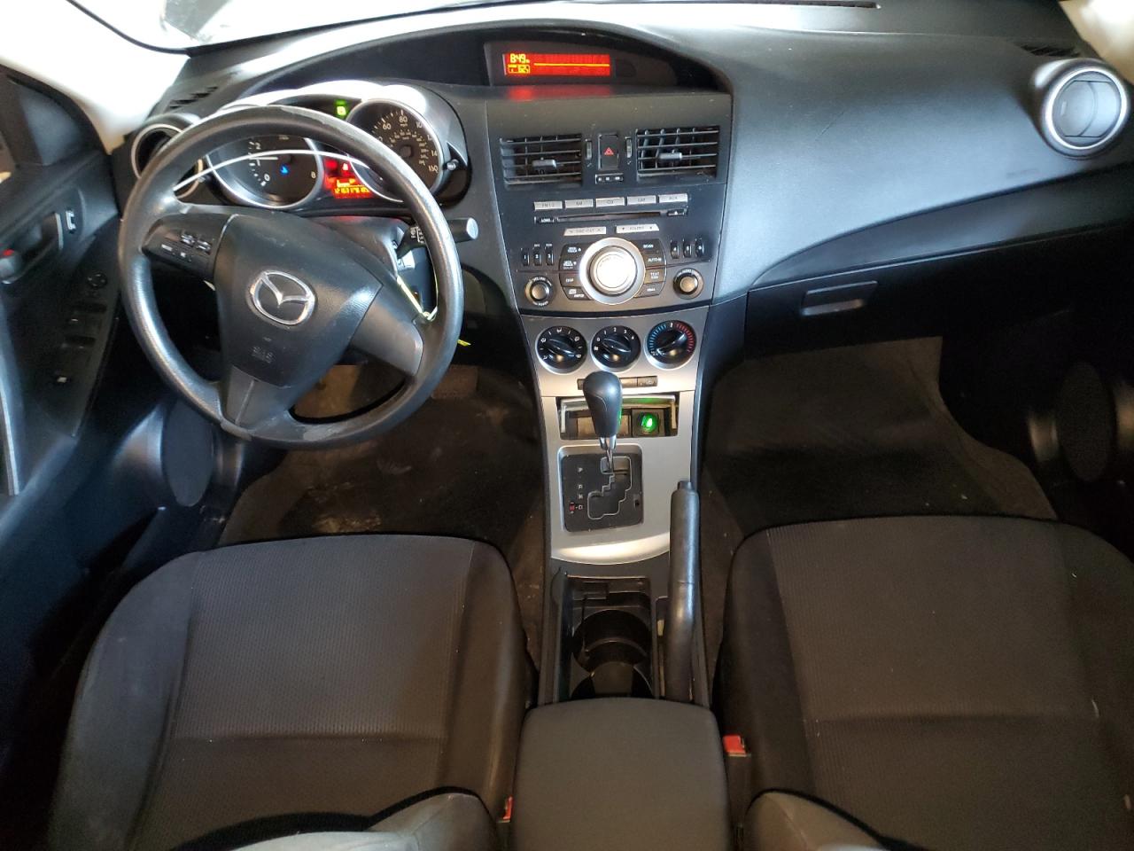 2011 Mazda 3 - Image 8