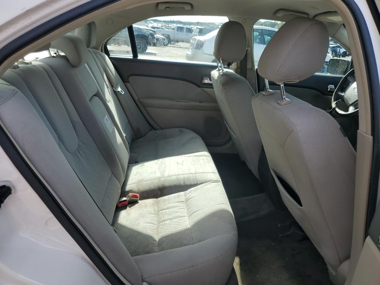 2012 Ford Fusion - Image 10