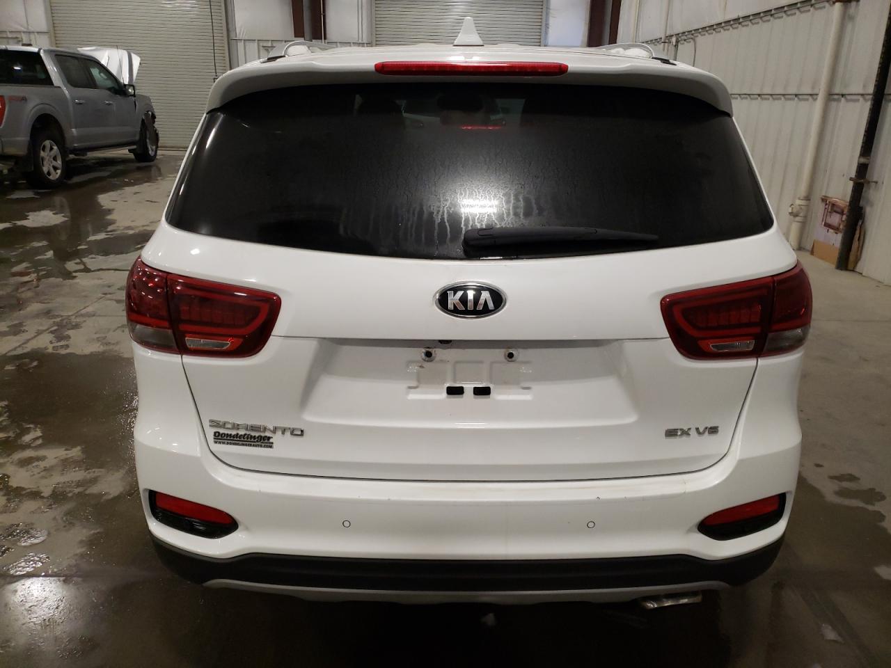 2019 Kia Sorento - Image 6