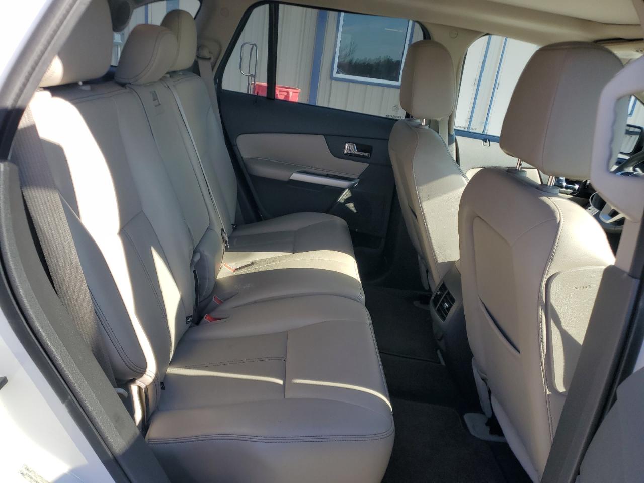 2012 Ford Edge - Image 11