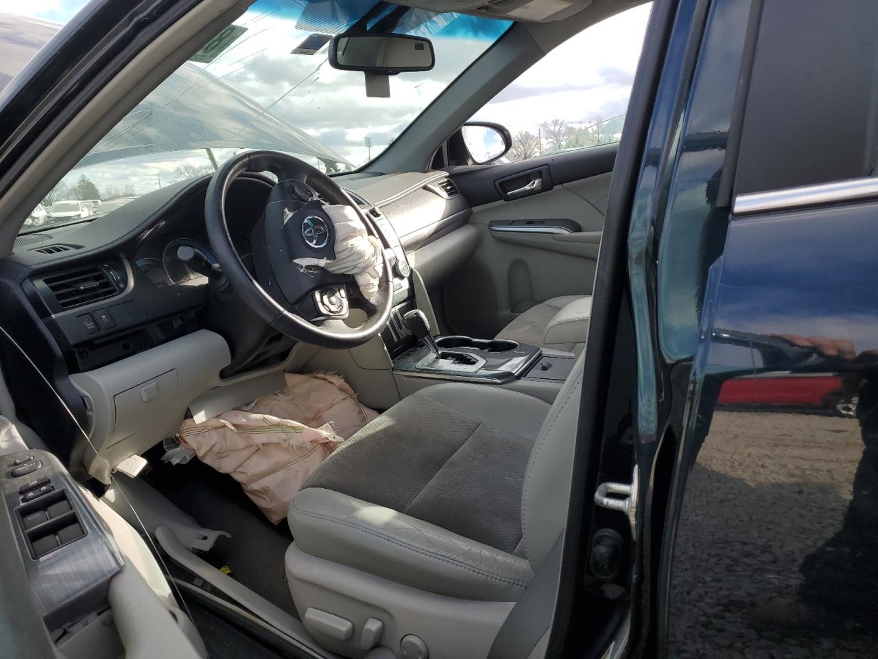 2013 Toyota Camry - Image 7