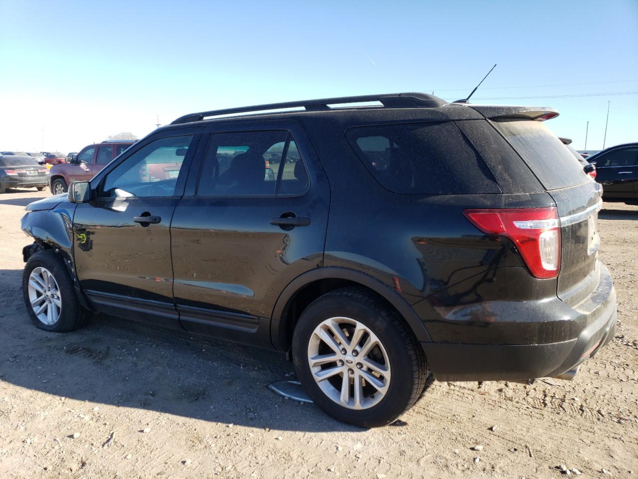 2015 Ford Explorer - Image 2