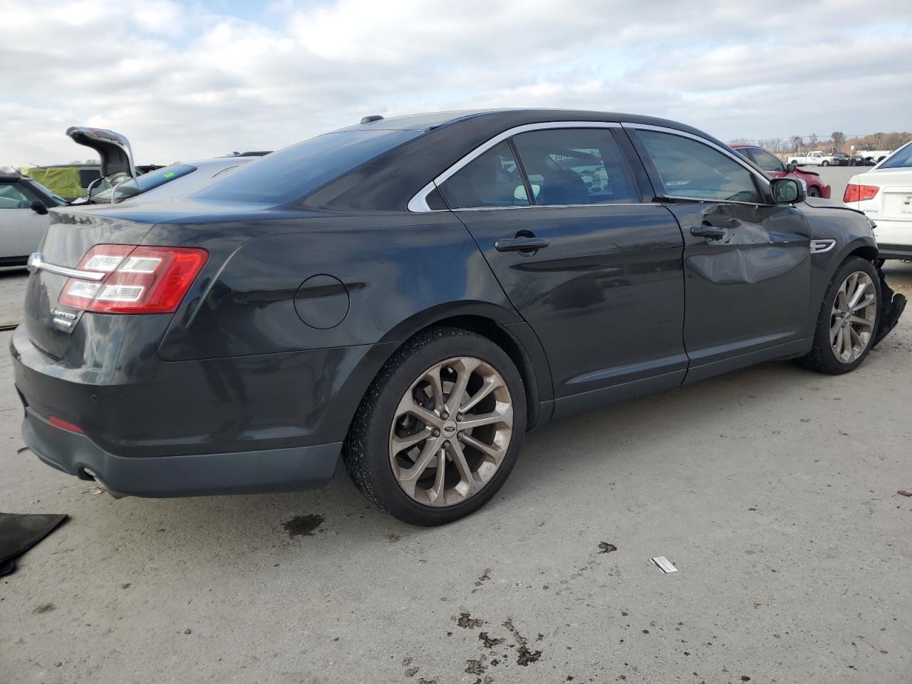 VIN 1FAHP2F88FG202145 2015 FORD TAURUS no.3