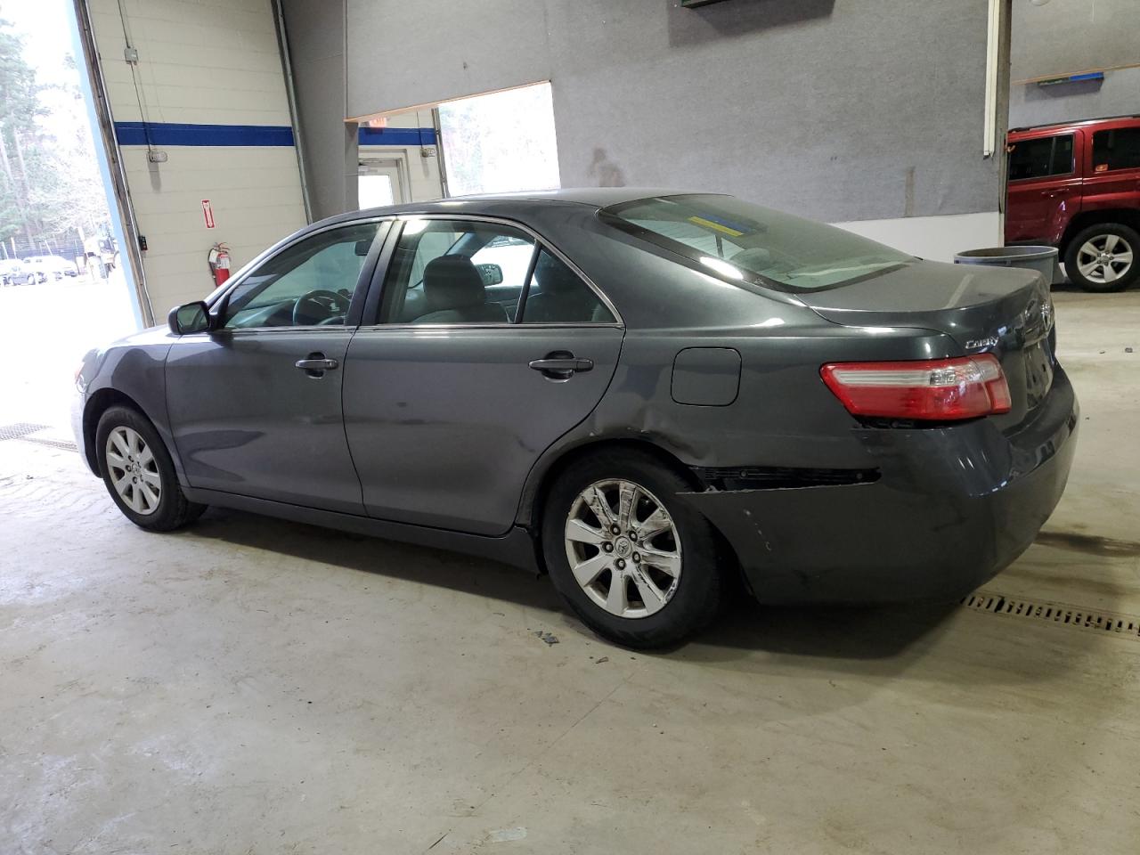 2009 Toyota Camry - Image 2