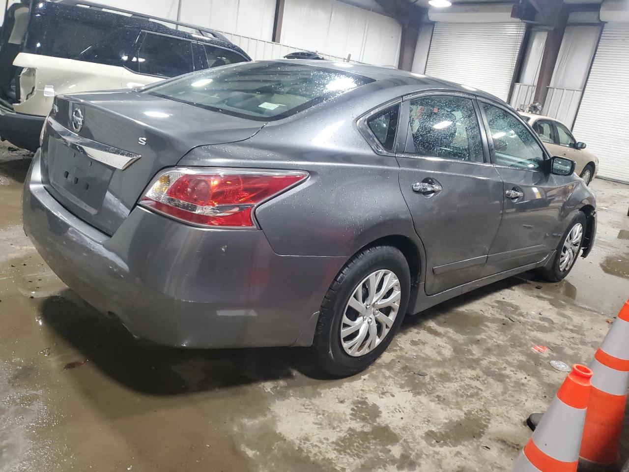 2015 Nissan Altima - Image 3