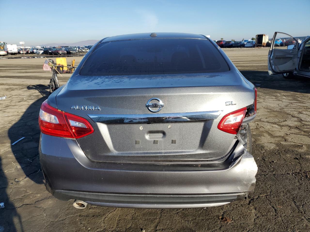 2017 Nissan Altima - Image 6