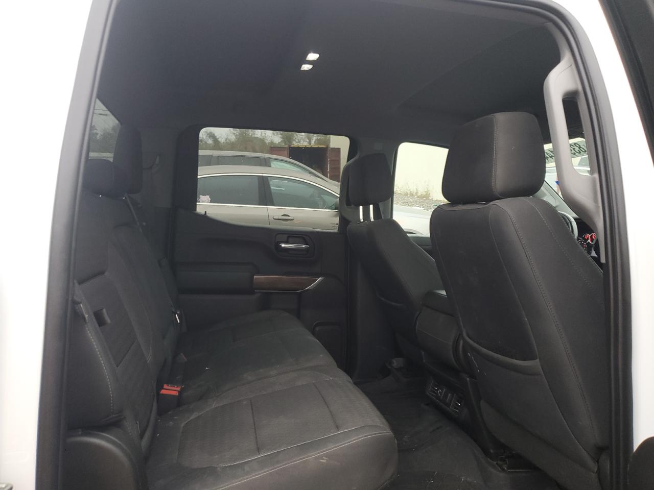 2019 Chevrolet Silverado - Image 10