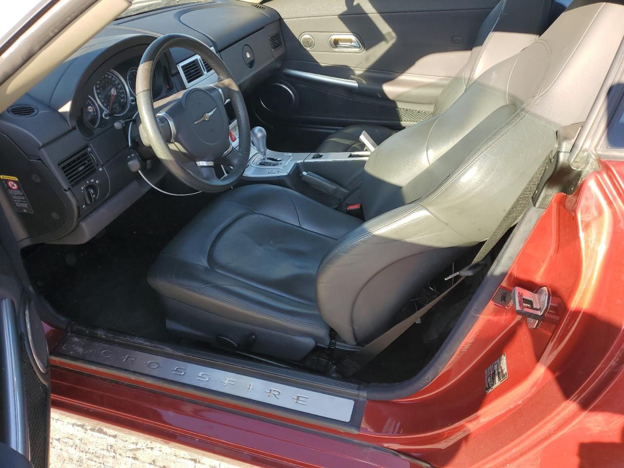 2004 Chrysler Crossfire - Image 9