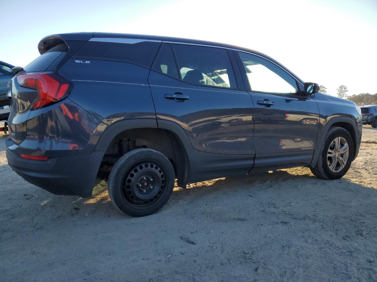 2018 GMC Terrain - Image 3