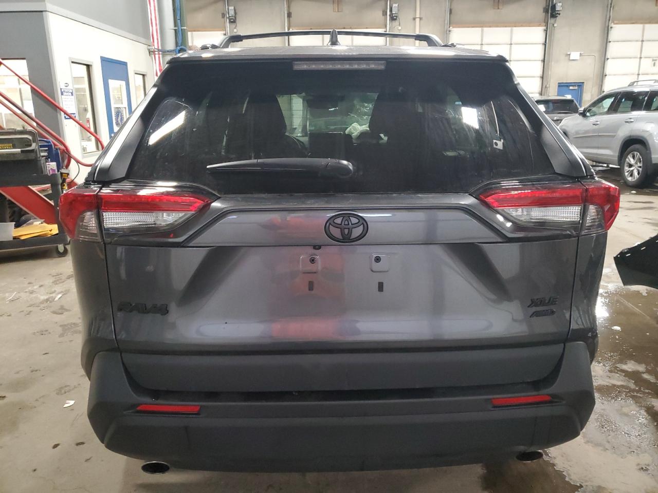 2024 Toyota RAV 4 - Image 6