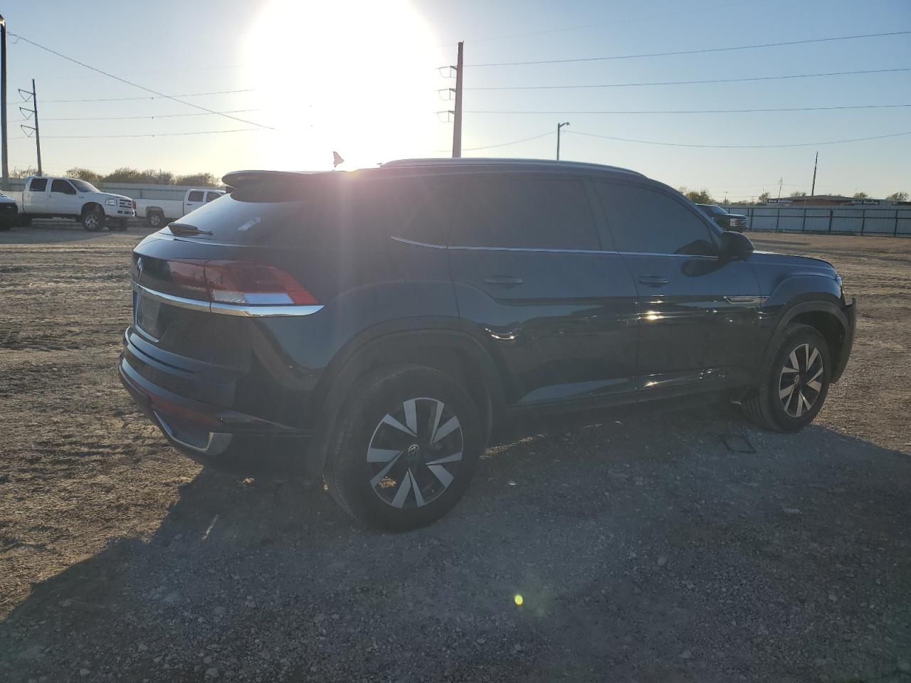 2021 Volkswagen Atlas - Image 3