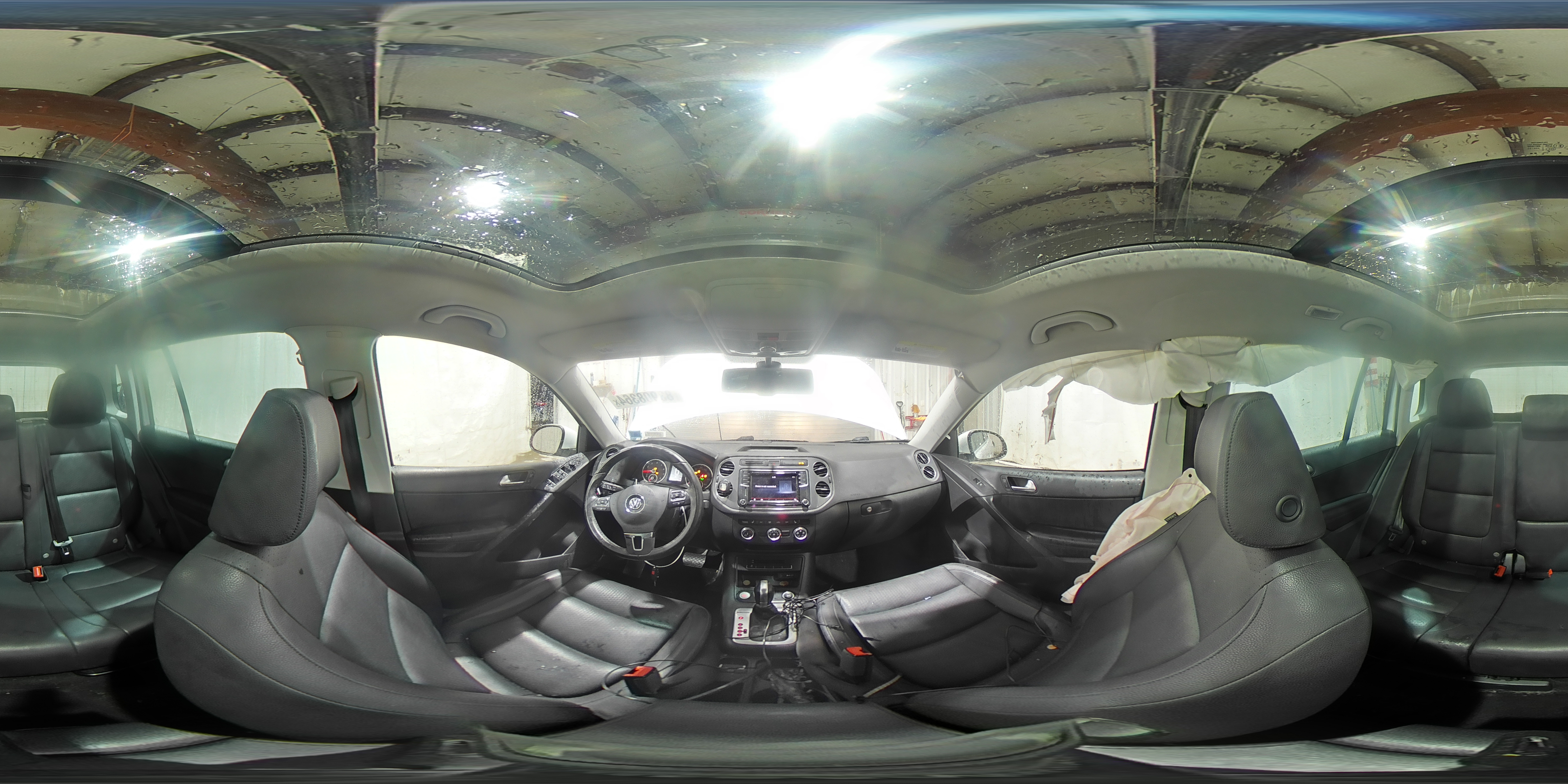 2017 Volkswagen Tiguan - Image 13