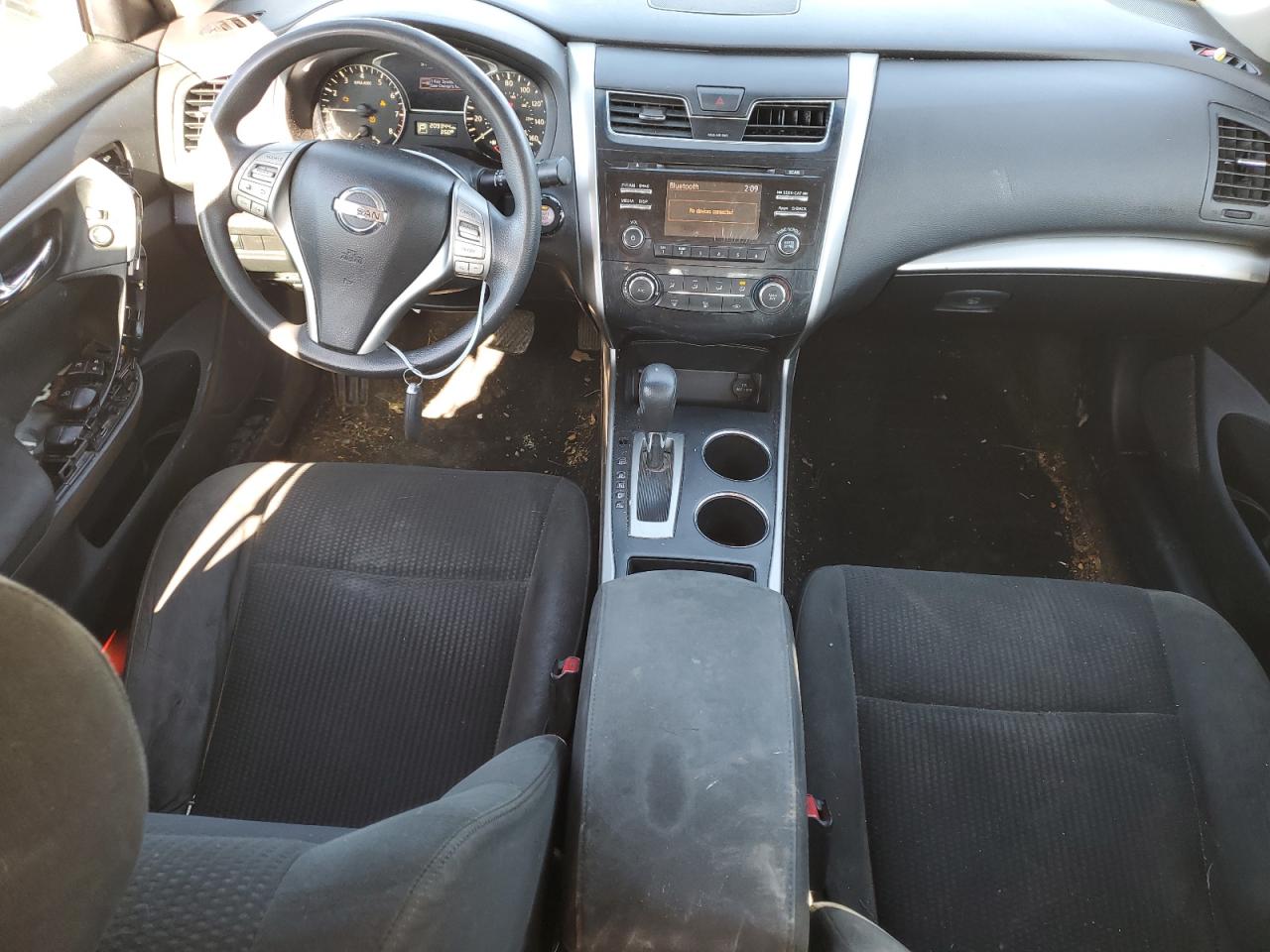 2015 Nissan Altima - Image 8