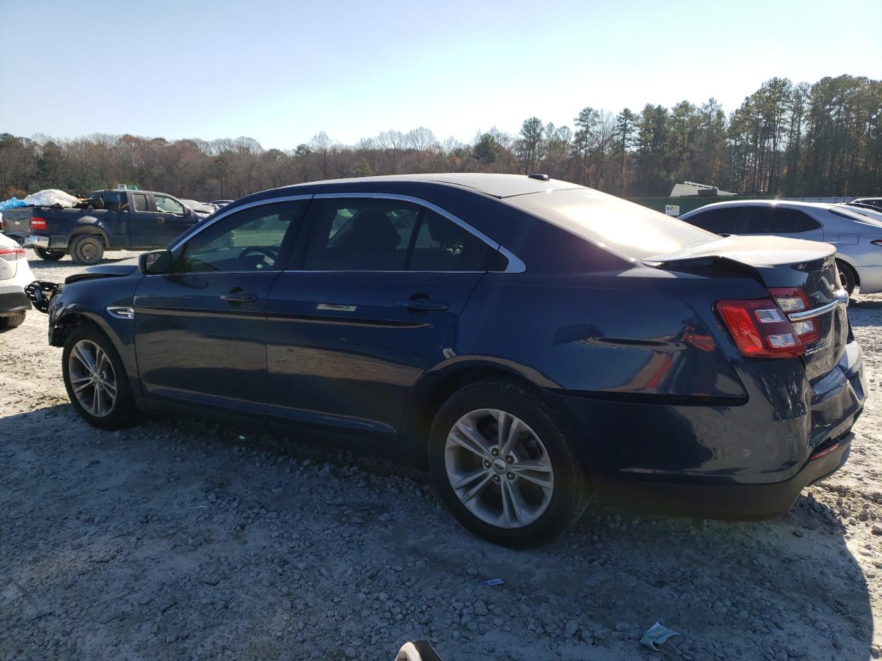 VIN 1FAHP2D8XGG113455 2016 FORD TAURUS no.2